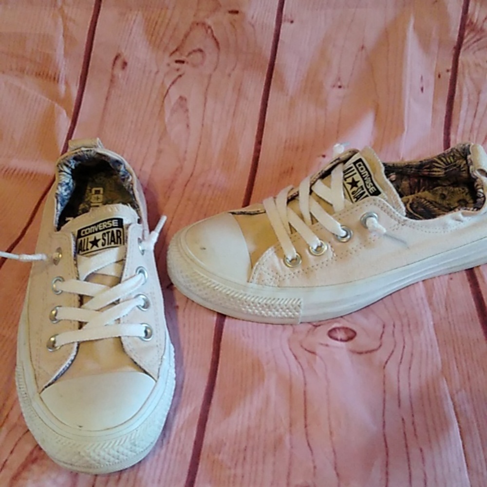Pale pink Converse All Star